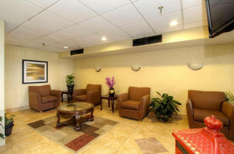 Holiday Inn Express Atlantic City W Pleasantville By Ihg Egg Harbor Township Esterno foto